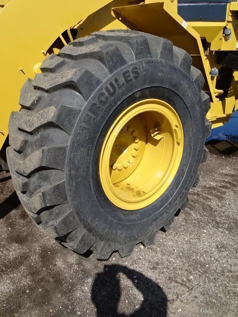 2007 Caterpillar 938G Wheel Loader, Series II, A/C Cab, 20.5-25 Tires, Hour Meter Reads: 16,834