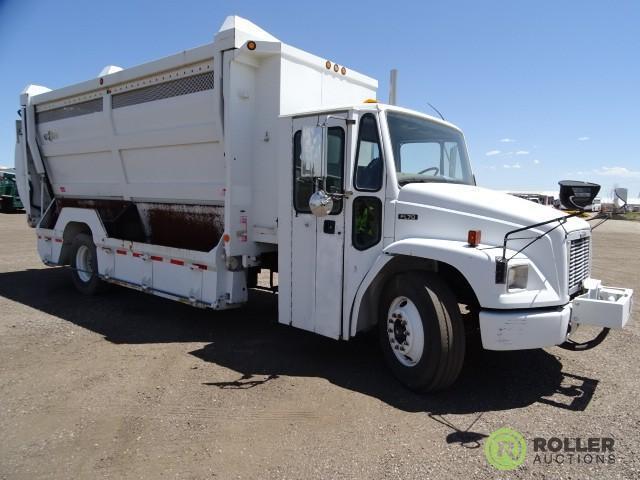 2000 FREIGHTLINER FL70 S/A Recycle Truck, Cummins 24-Valve Diesel, Automatic, Labrie Bed, 33,000 LB
