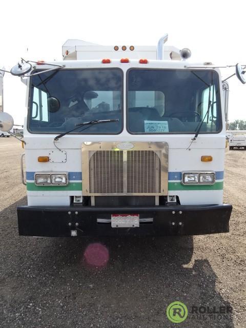 2000 PETERBILT 320 S/A Recycle Truck, Caterpillar Diesel, Automatic, Labrie Bed 33,000 LB GVWR, TOW