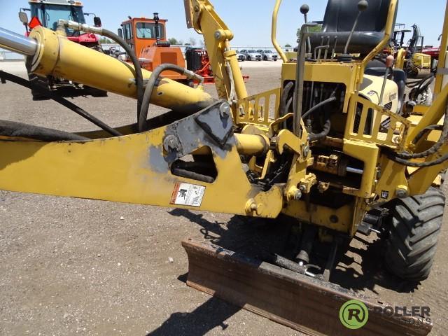 2004 Vermeer RT450 Ride-On Trencher, w/ Backhoe Attachment, Crumber, Offset Boom, 54in Backfill