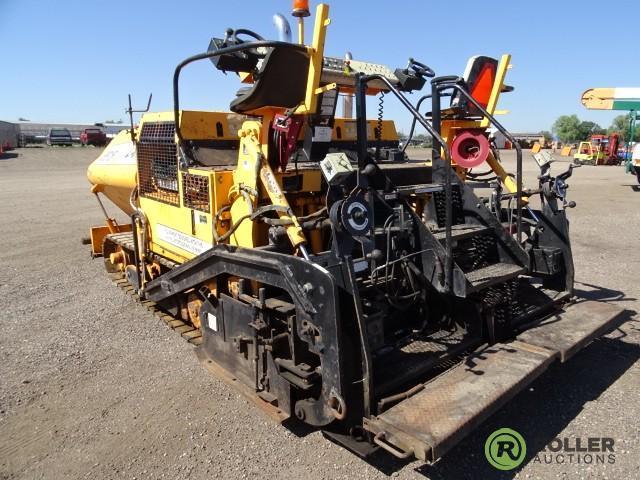 2004 Leeboy 8816T Crawler Asphalt Paver, Dual Controls, Cummins Diesel, 8.5-16' Extendable Screed,