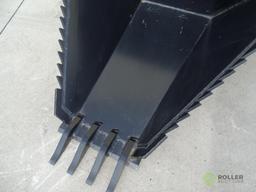 New Tomahawk Stump Bucket To Fit Skid Steer Loader