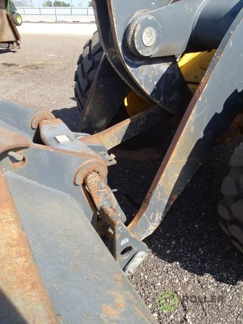 2007 John Deere 544J Wheel Loader, Cab w/ Heat & A/C, Quick Coupler, 3rd Valve, 20.5-R25 Tires,