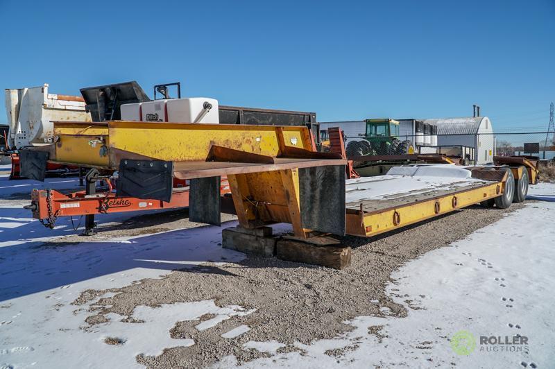 1974 HYSTER T/A Lowboy Trailer, 35' Overall Length, Fold Down Ramps (VIN:18020