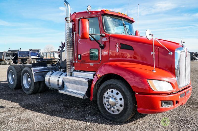 2013 KENWORTH T660 T/A Truck Tractor, Cummins ISX15-450ST Diesel, 450 HP, Engine Brake, 10-Speed