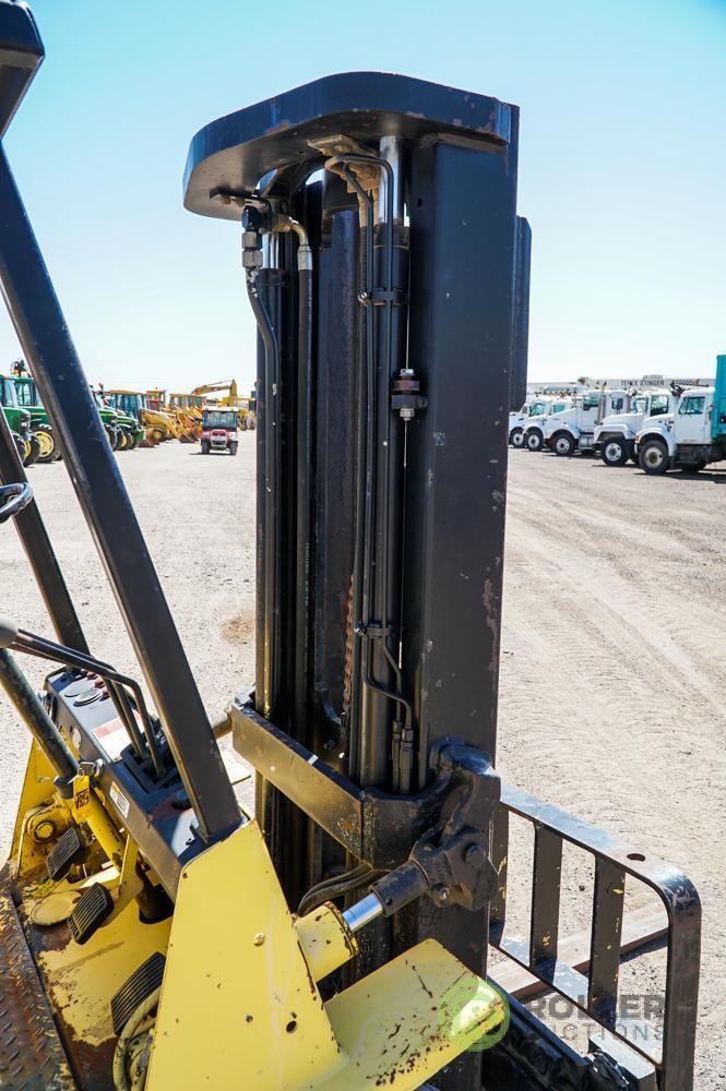 Hyster H50XL Propane Forklift, 4400 LB Capacity, 187in Lift Height, 3-Stage Mast, Side Shift,