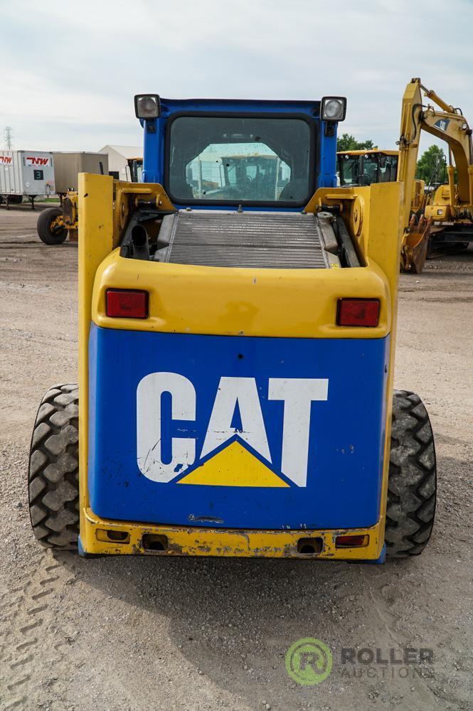 2007 Caterpillar 246B Skid Steer Loader, Enclosed Cab, Auxiliary Hydraulics, 72in Bucket, 12-16.5