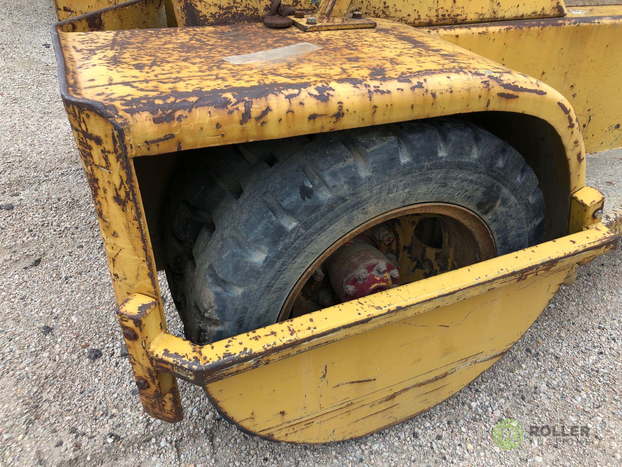 Hyster Karry Krane, 3-Wheel, Gas Engine, Not Running, Inoperable