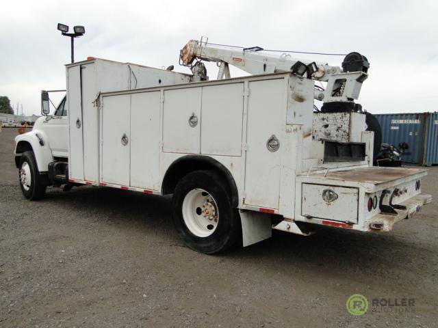 1998 FORD F800 S/A Service Truck, 6-Cylinder Diesel, 9-Speed, Summit Model 10620 Crane w/ Remote,