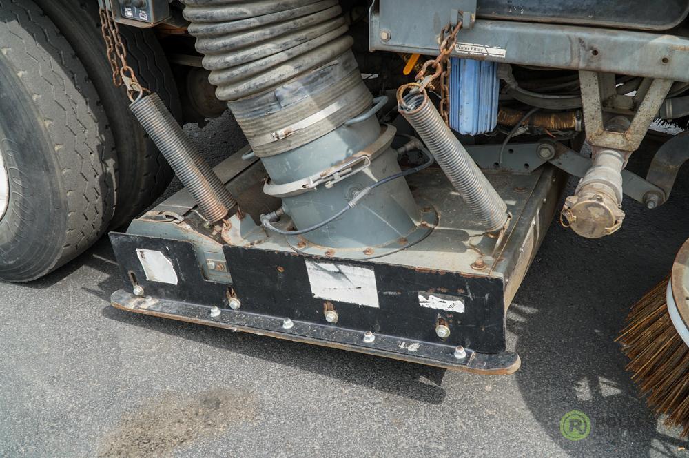 2005 ELGIN CROSSWIND Street Sweeper, Mounted On Sterling SC-8000 Chassis, Cummins Front Diesel, John