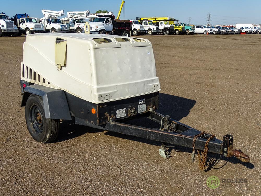 2006 INGERSOLL RAND Towable Air Compressor, 185 CFM, John Deere Diesel, Ball Hitch, Hour Meter