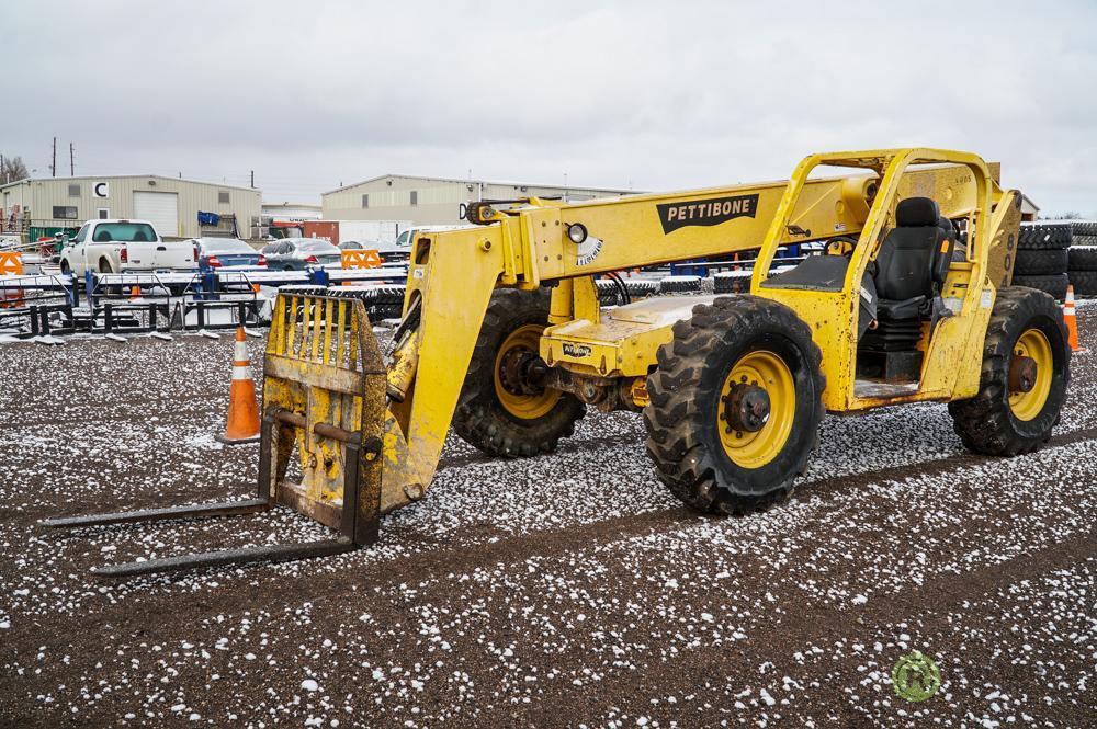 Pettibone 8044 Telescopic Forklift 4x4, 8000 LB Capacity, 44' Reach, 3-Stage Boom, 14.00-24 Tires,