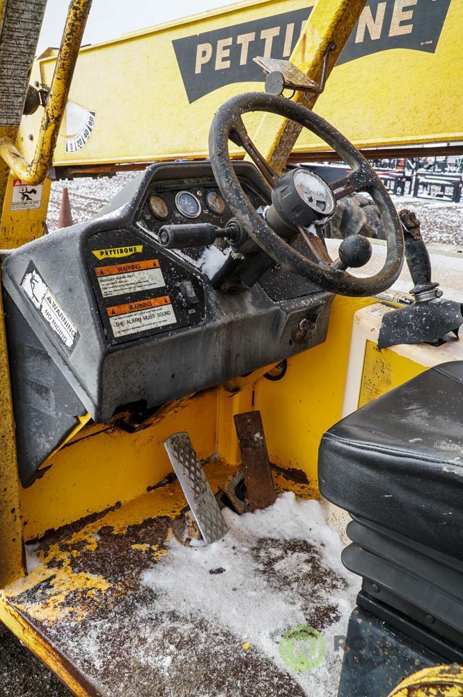 Pettibone 8044 Telescopic Forklift 4x4, 8000 LB Capacity, 44' Reach, 3-Stage Boom, 14.00-24 Tires,