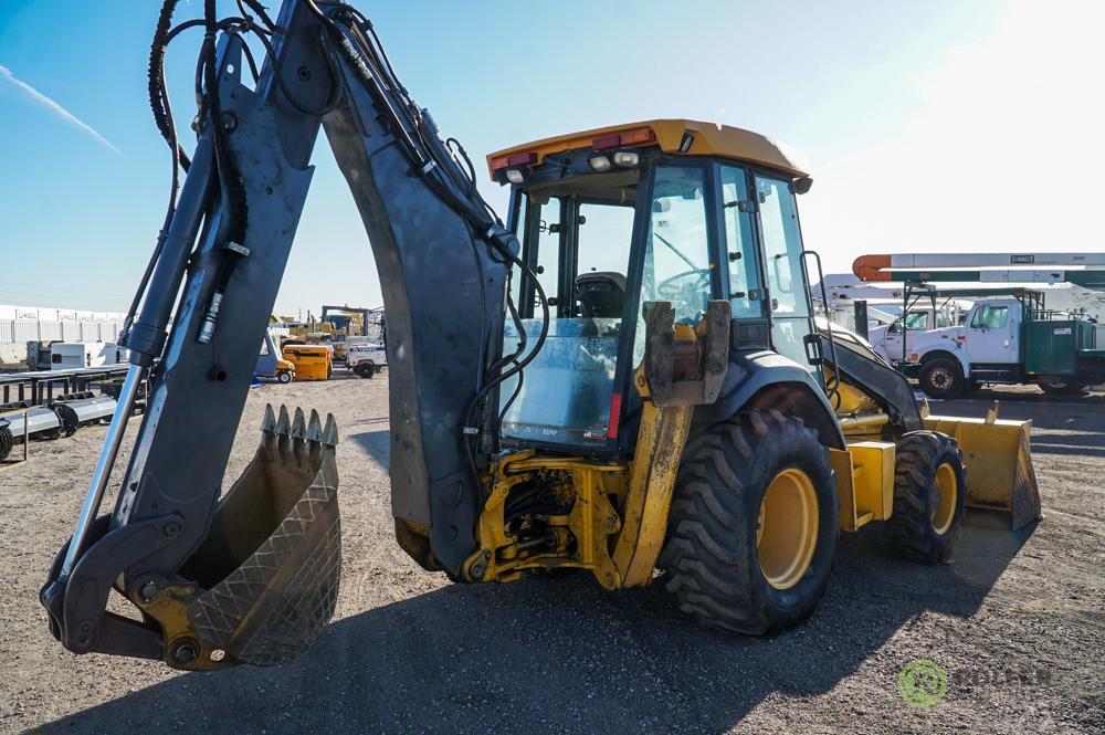 2002 John Deere 310SG 4WD Loader/Backhoe, Extendahoe, Auxiliary Hydraulics, EROPS, 24in Hoe Bucket,