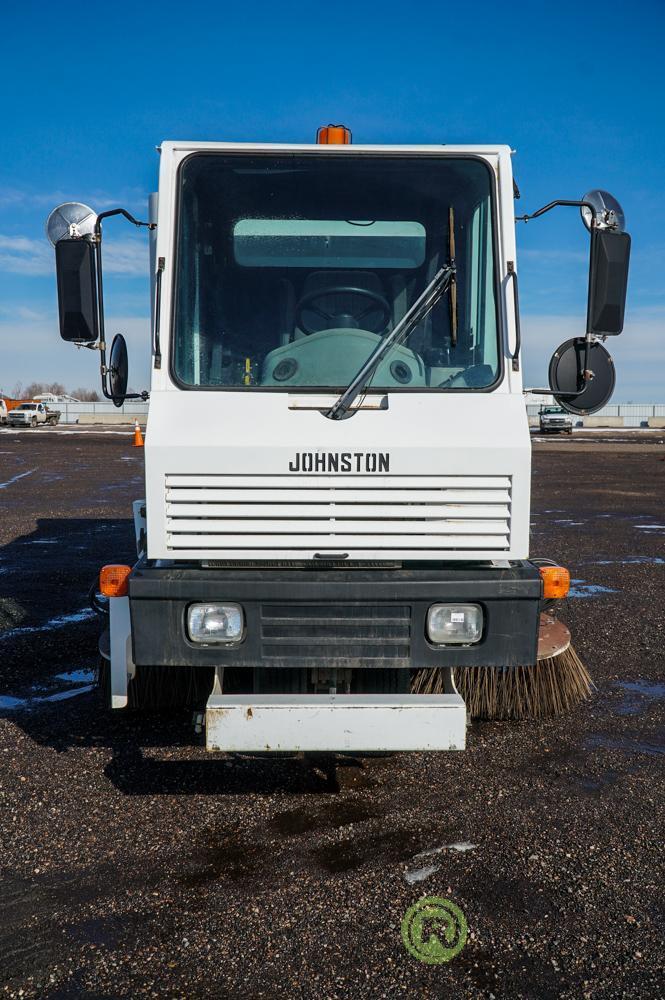 2004 JOHNSTON 3000 Street Sweeper, John Deere Diesel, Dual Gutter Brooms, Not a Titled Unit,
