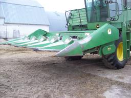 JD 643 Corn Head