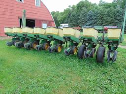 JD 7000 PLANTER 8 ROW 30", WITH CORN & BEAN CUPS, TRASH WHIPPERS