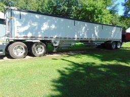 2004 Kenworth T600 & 2007 Wilson Hopper Bottom Lot 29 & 30