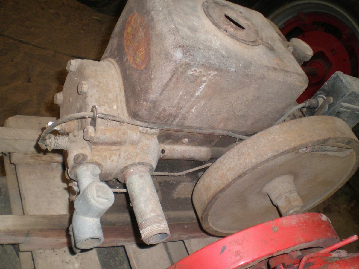 CUSHMAN - CUB 3 HP MODEL R - 20 HIT & MISS GAS ENGINE, DOUBLE FLY WHEEL, 800 RPM, ENGINE # A93953