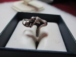 Sterling Ring sz 7.75 con 6