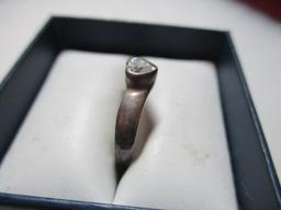 Sterling Ring Sz 7.5 con 6