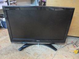 Toshiba 42" TV Works - No Remote -> Will not be Shipped! <- con 9