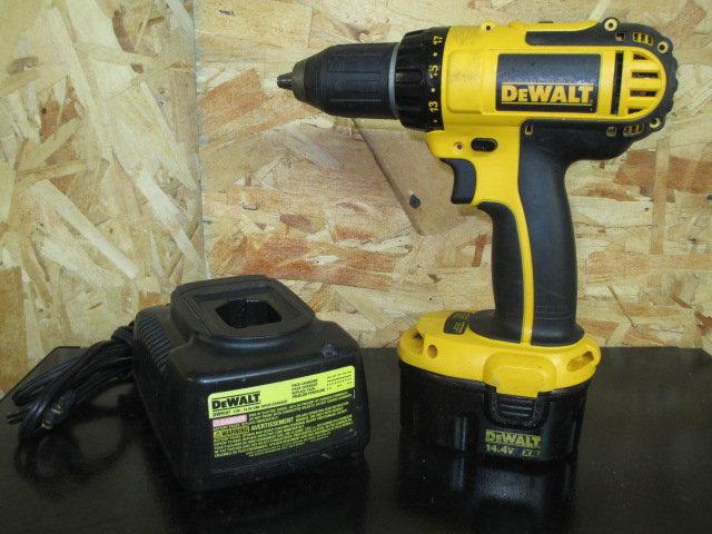 DeWalt Drill with Light, Battery, Charger - 14.4v - works - con 576