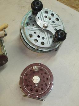 2 Penn Reels plus 2 Others - con 12