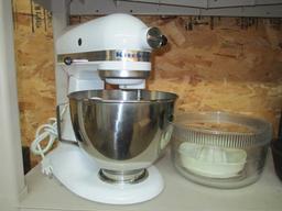 Kitchen Aid 300 Watts with Extras -> Will not be Shipped! <- con 317