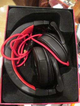 Wicked Audio Solus Audio Revolt Headphones with Box - con 75