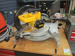 Dewalt 12" Compound Miter Saw Like New Mod# DW705 Will Not Be Shipped con 181