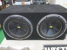 2 10 inch Kickers in box Will Not Be Shipped con 311
