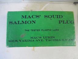 5 inch Martin Glass Eye Salmon Plug with Macs Sound Salmon plug Box