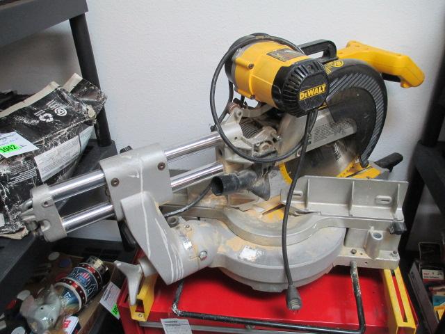 DeWalt Radial Arm Saw - Will not be shipped - con 555