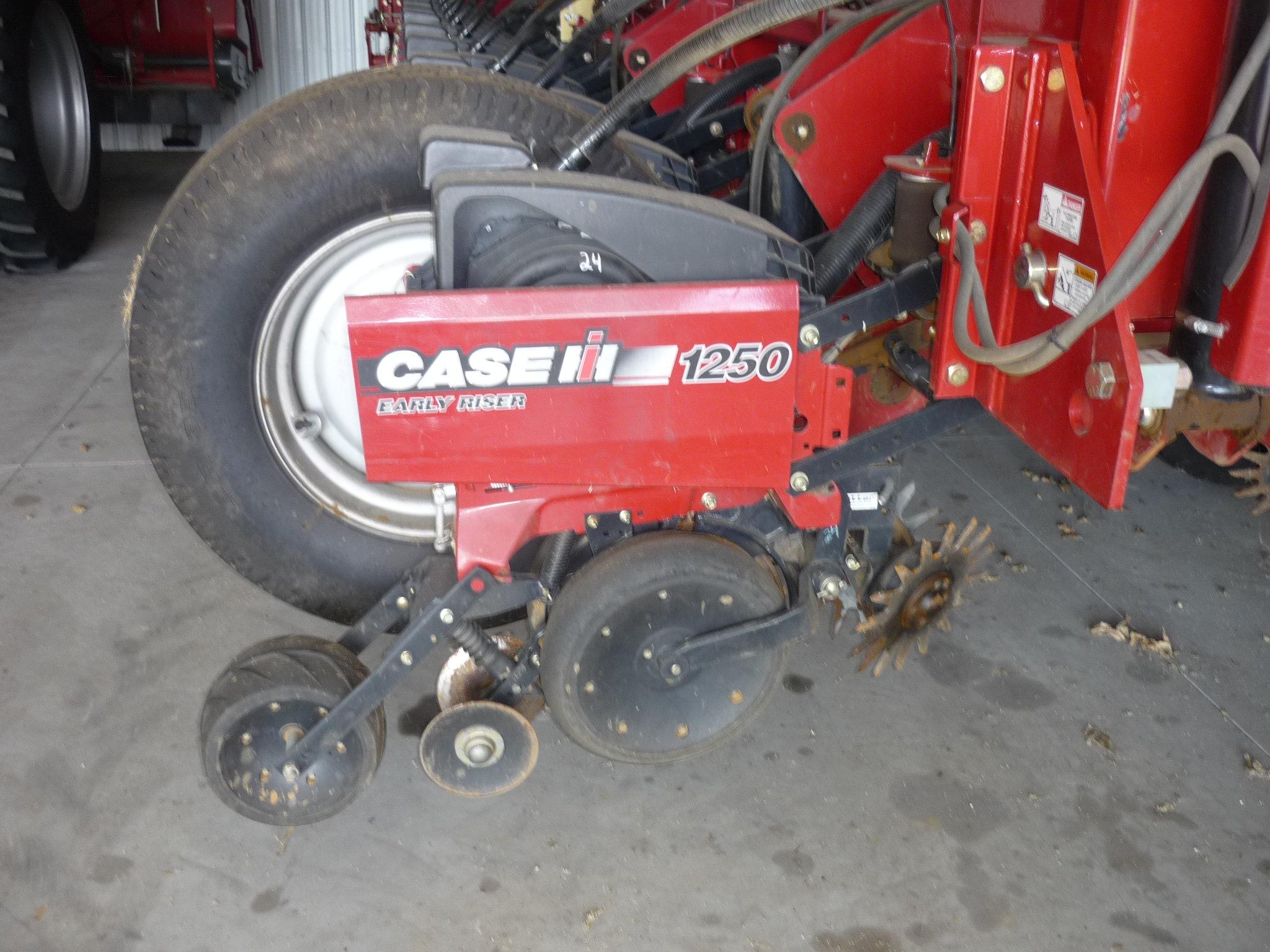 2011 CIH 1250 24-30 Planter