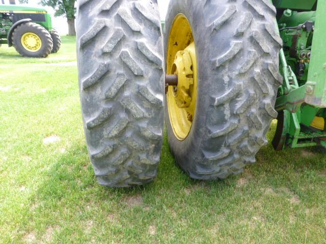 John Deere 4640 Tractor