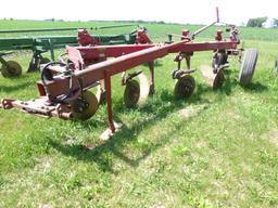 IH 720 4-18” Toggle Trip Plow & Coulters