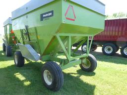 Parker 2600 400 bu. Gravity Wagon on 12 ton gear