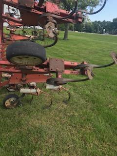 IH 133 12-30” Cultivator