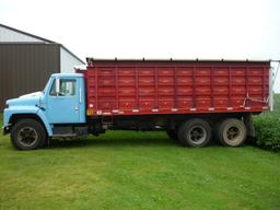 1978 International 1854 Grain Truck