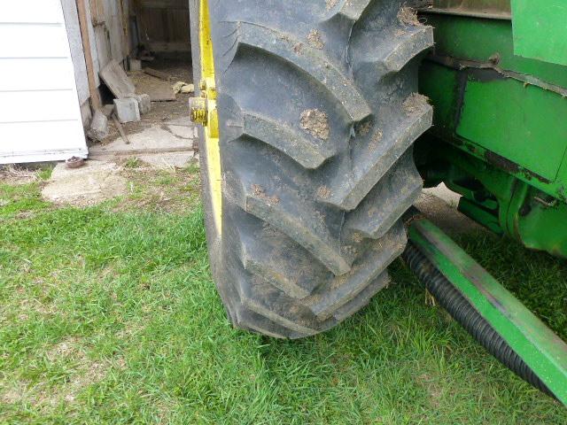 John Deere 5020 Diesel Row Crop Tractor