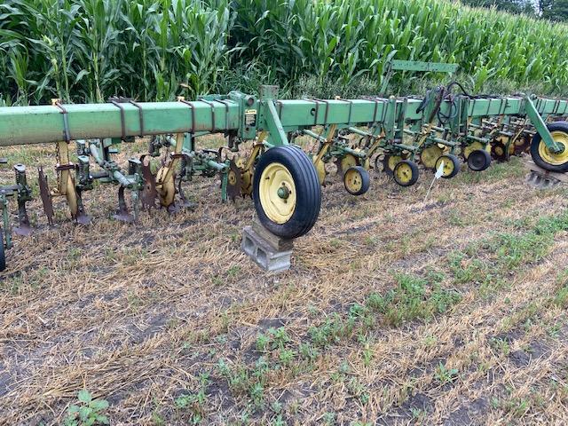 John Deere RM 12-30 Row Crop Cultivator