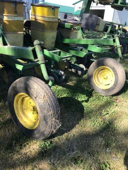 John Deere 7100 12-30" 3 pt Hyd. Wing Planter