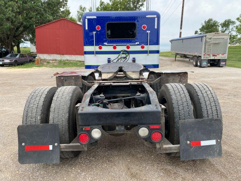 2015 Peterbilt Model 389 Unibilt Truck Tractor