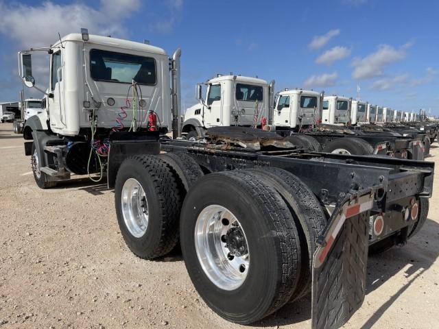 Shredding Attachment 7’ Shredder Attachment. 7404 Location: Atascosa, TX