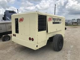 Trailer mounted air compressor Ingersoll rand 825 228 Trailer mounted Inger