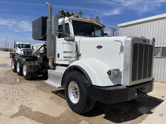 2013 Peterbilt 367 Tri-axle VIN: 1XPTP4EX5DD207910 Odometer States: 25966 C