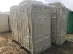 Porta Pottys Lot Consists Of 5 Porta Pottys. 7850 Location: Atascosa, TX