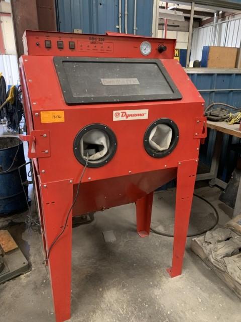 Bead Blast Cabinet Dynamo 9036 Location: Farmington,NM(LOT 1)