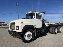 1994 MACK RD688S